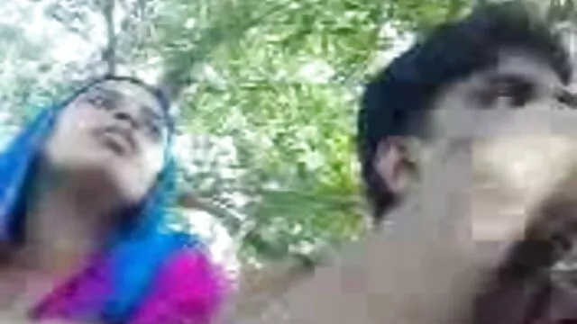 کٹر فیلم سکسی از کون خارجی جنگلی سیاہ slut