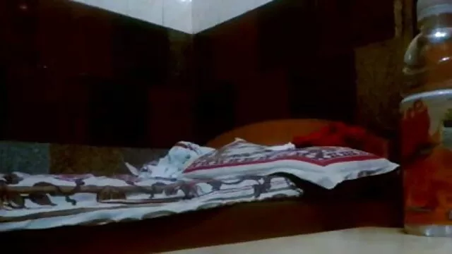 لڑکی کھو مختصر فیلم سکسی در محل کار پٹی