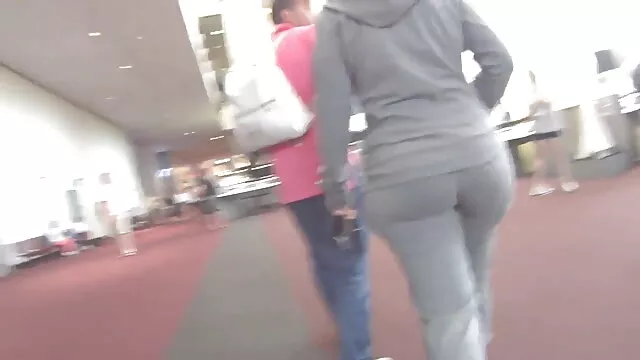 ایشیائی لڑکی میں فیلم سکسی با کیر بزرگ ایک سیشن کے لطف