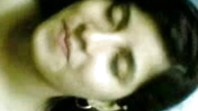 Brunette کا فیصلہ فیلم سکسی با حجم کم کرنے کے لئے براہ مہربانی خود