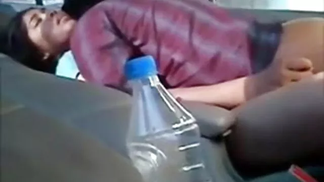 Brunette کے ساتھ فیلم سکسی خاص شیشے کا انتخاب بڑے سیاہ ڈک