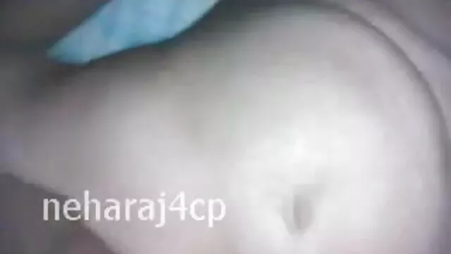 سنہرے بالوں والی بالغ نیند کے ساتھ ایک آدمی کے لئے درخواست دینے کی پوزیشن میں کمپیوٹر آپریٹر! دانلود فیلم سکسی ماساژ