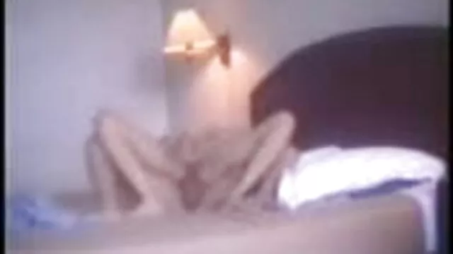 لڑکی نوجوان busty نہار آئینے میں خود پر اس کے ننگے چھاتی رکھتے ہوئے ایک سیلفی فیلم فول اچ دی سکسی