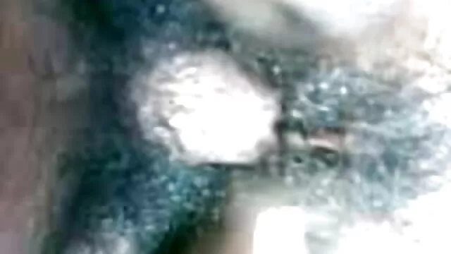 لڑکی fishnet میں فیلم سکسی باحیوان چاٹ سے محبت کرتا ہے انڈے منہ کے ذریعے