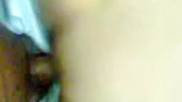 ایشیائی بیب اس کے ویدئو پورنو چہرے پر سہ