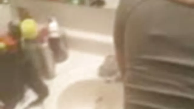 لڑکیوں پرسکون ، بوڑھے کلیپ سکس از کون آدمی