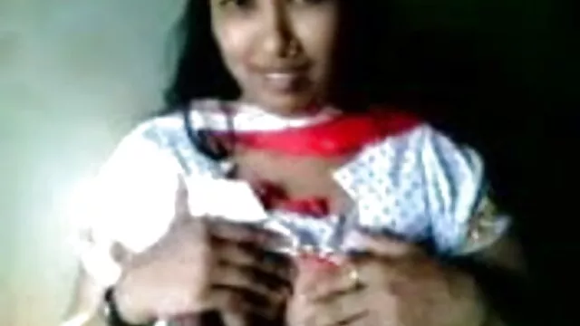 لڑکی سولو اور ایک پورن کم حجم سمندر کے نطفہ