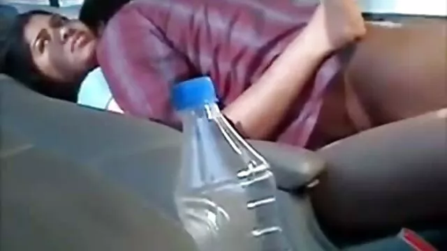 میں لڑکی کے فیلم سکسی اسب با انسان نیلے رنگ کی پتلون خوش