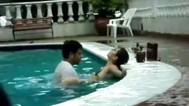 سکشن شدید سکس فول اچ تی مقابلے کی بیوی