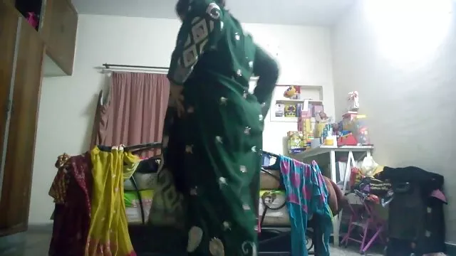 اپنی خواہشات کو پورا dildo کے ساتھ بڑی فیلم سکس سگ با انسان جامنی