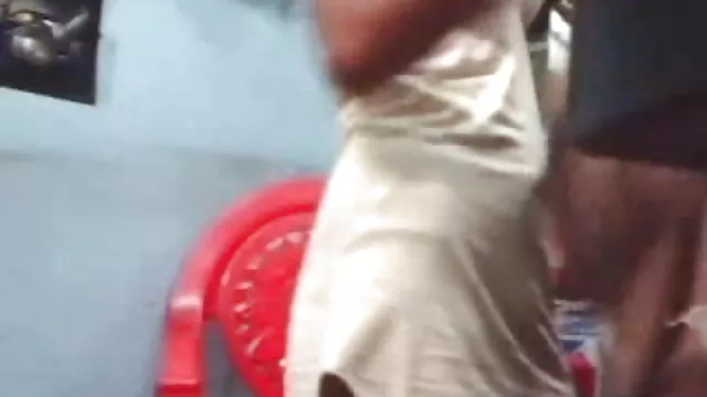 سبینا چاٹ دینے کے لئے تیار کرنے کے لئے دو لوگوں فیلم سکسی مادر و پسر کو ایک ہی بار میں